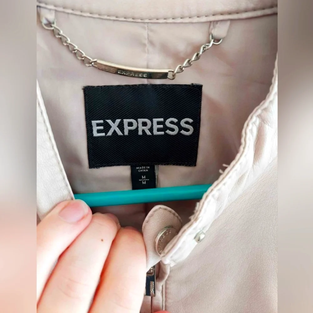 EXPRESS minus the leather moto jacket - Picture 3 of 6